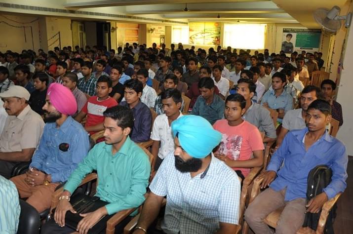 KC College of Engineering and Information Technology Nawanshahr Auditorium photo 1